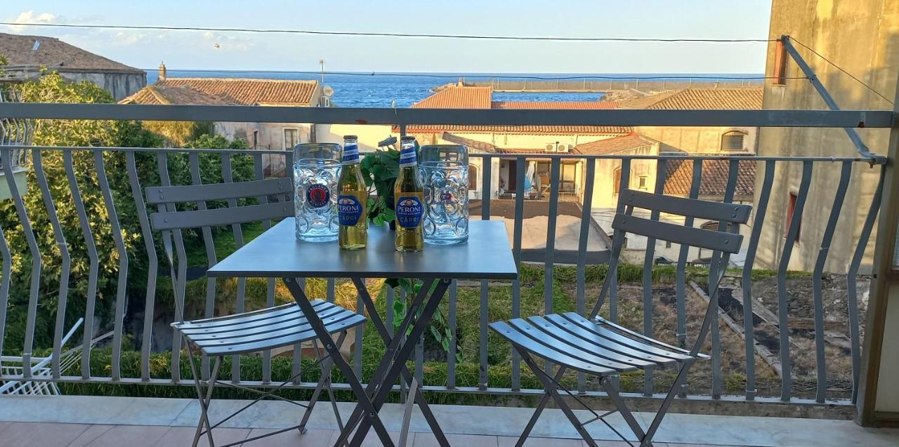 Alba Marina E Tramonti Etnei Apartment Riposto Ngoại thất bức ảnh