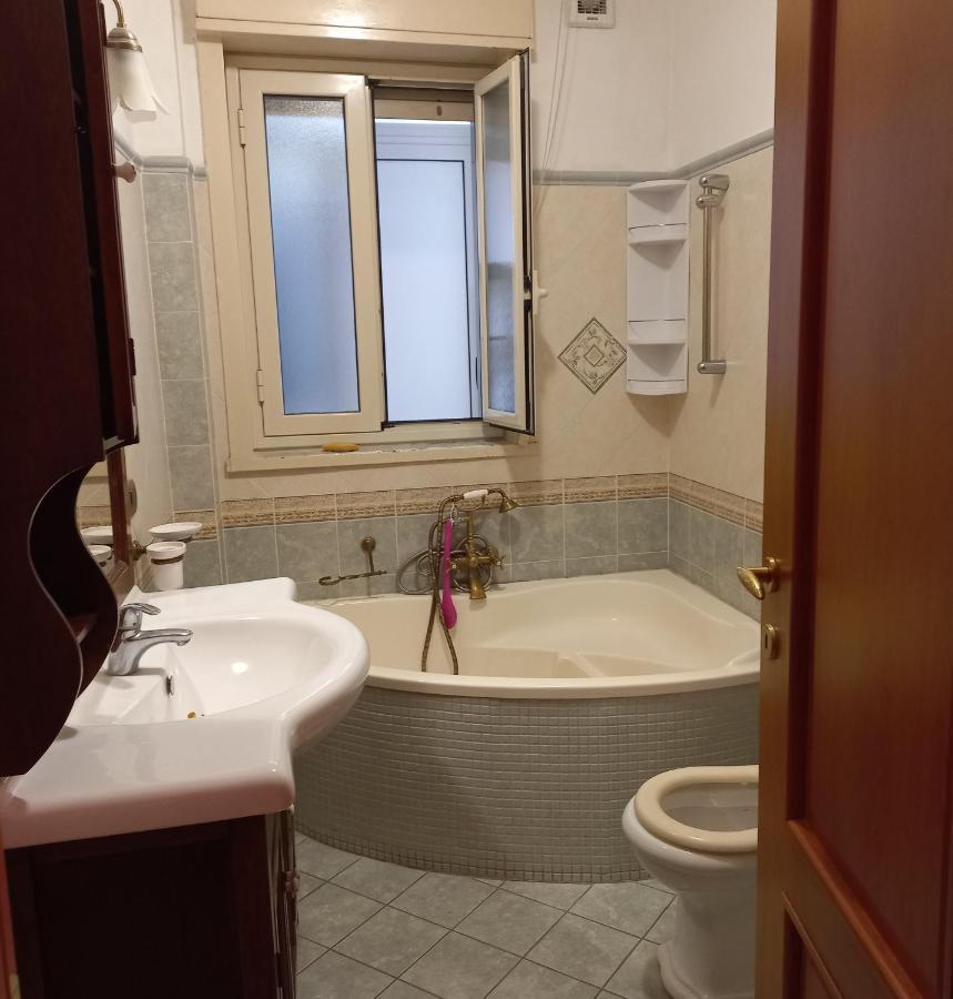 Alba Marina E Tramonti Etnei Apartment Riposto Ngoại thất bức ảnh